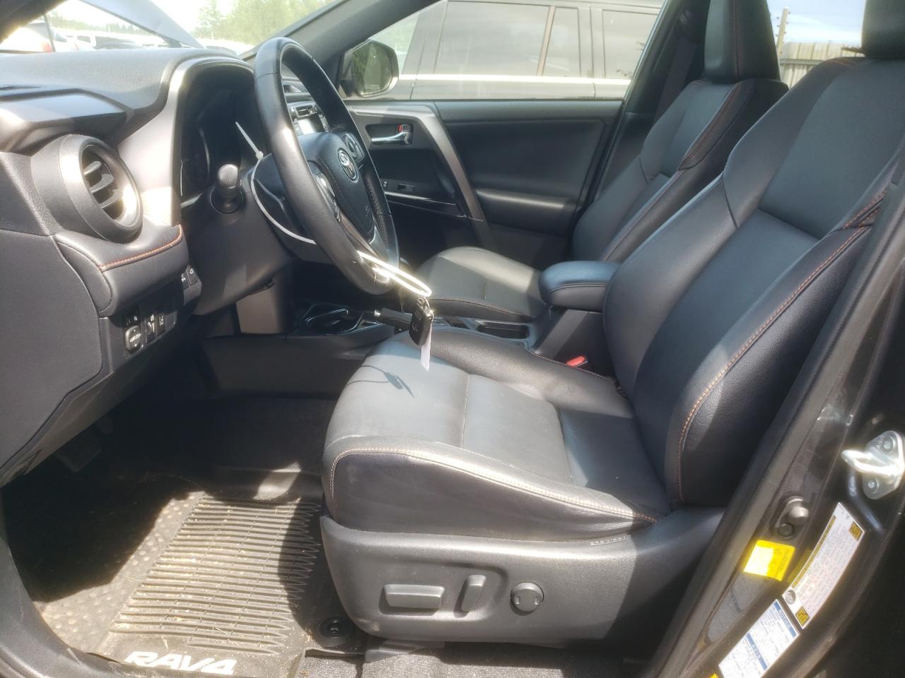 JTMJFREV7HJ162192 2017 Toyota Rav4 Se