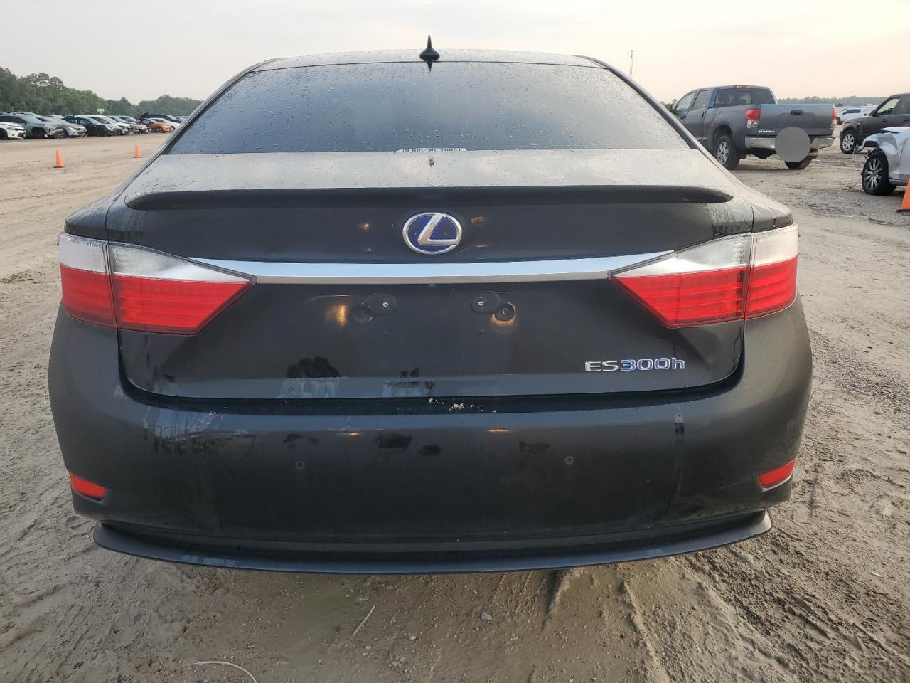 JTHBW1GG8E2056066 2014 Lexus Es 300H