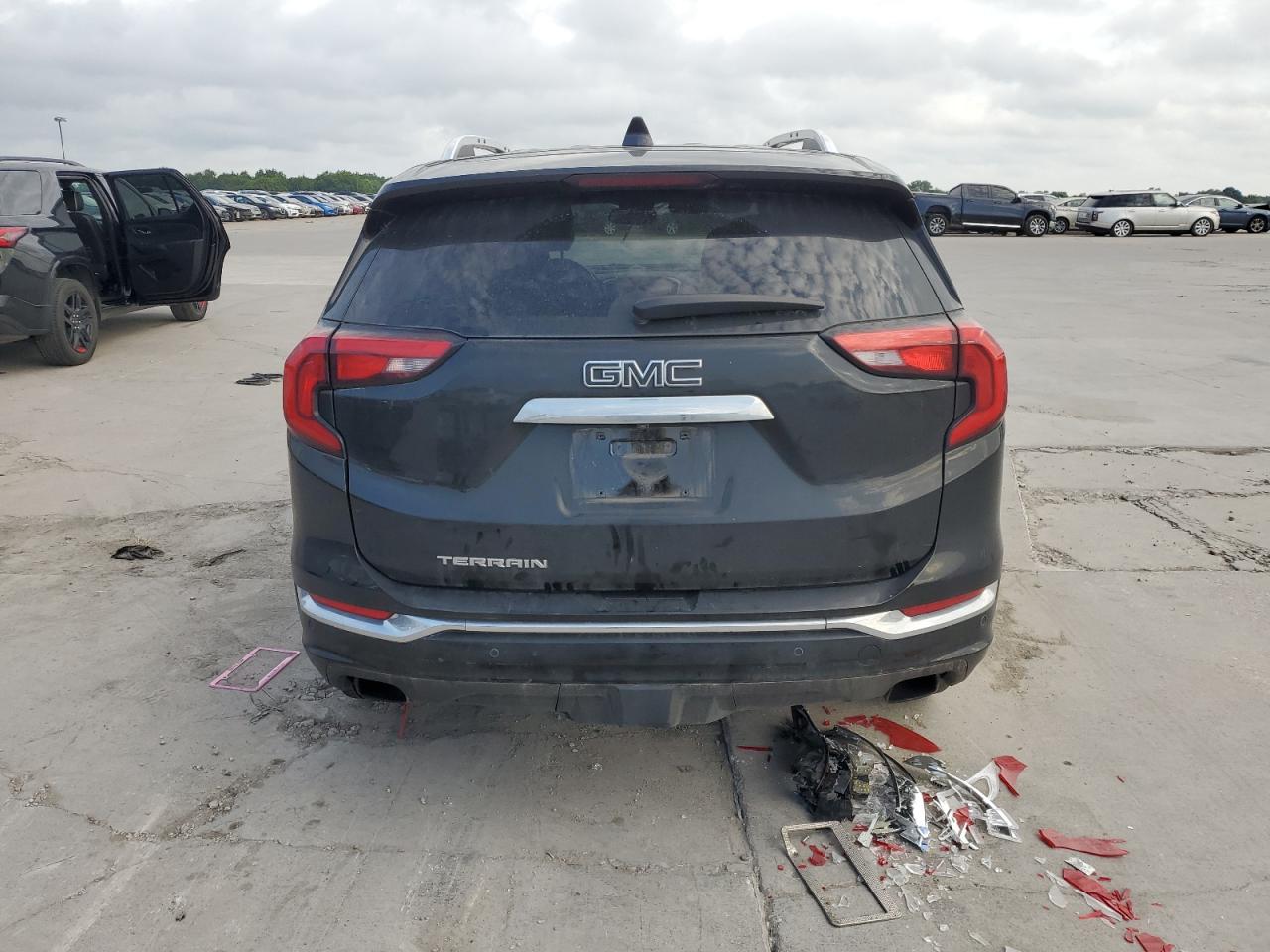3GKALSEX0JL323664 2018 GMC Terrain Denali