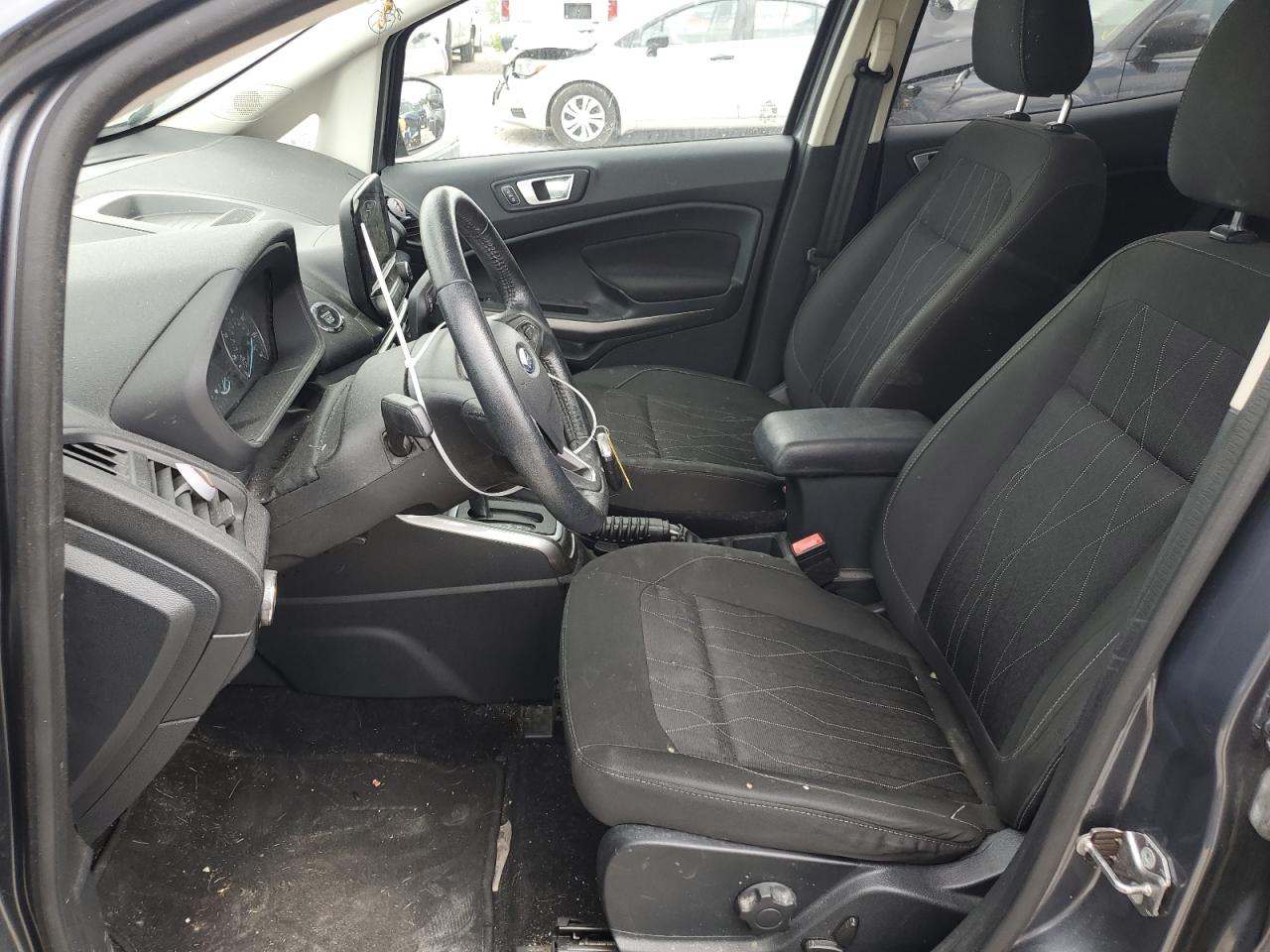 MAJ3P1TE3JC185057 2018 Ford Ecosport Se