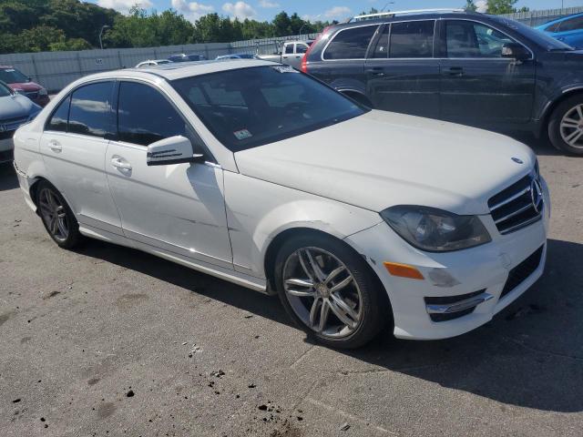 VIN WDDGF8AB4ER323715 2014 Mercedes-Benz C-Class, 3... no.4