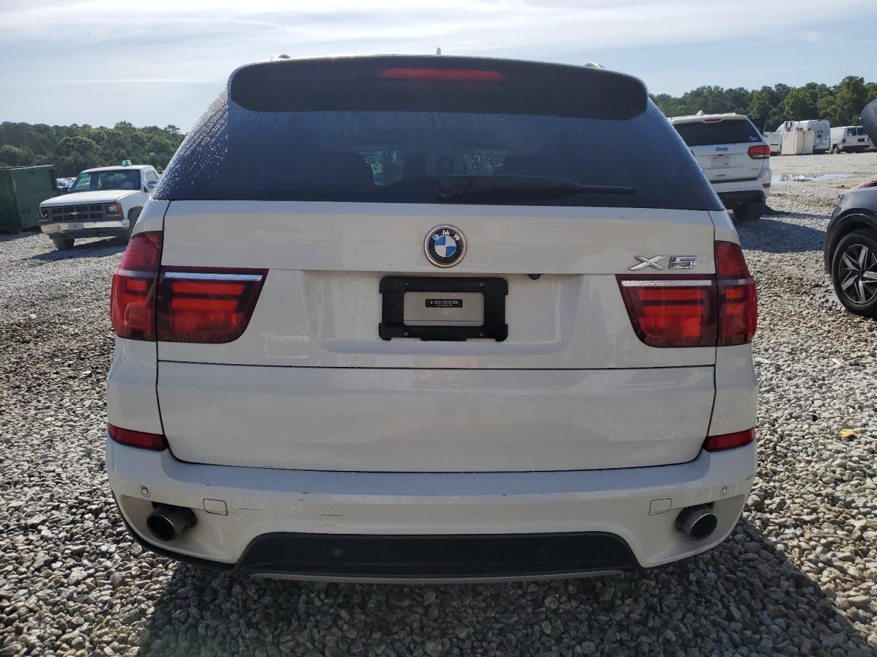 5UXZV4C55D0B17281 2013 BMW X5 xDrive35I