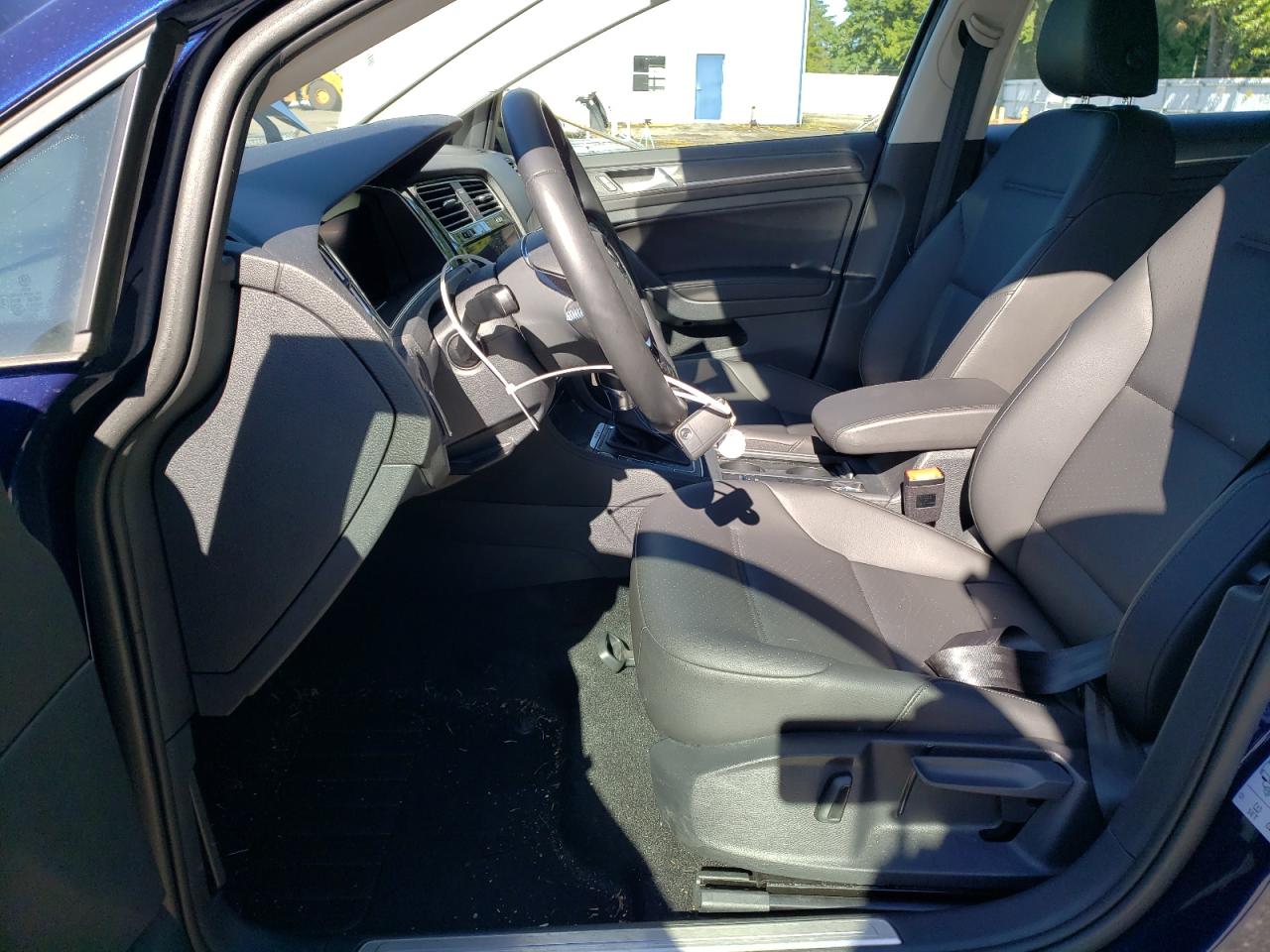 WVWPR7AU5KW906644 2019 Volkswagen E-Golf Sel Premium