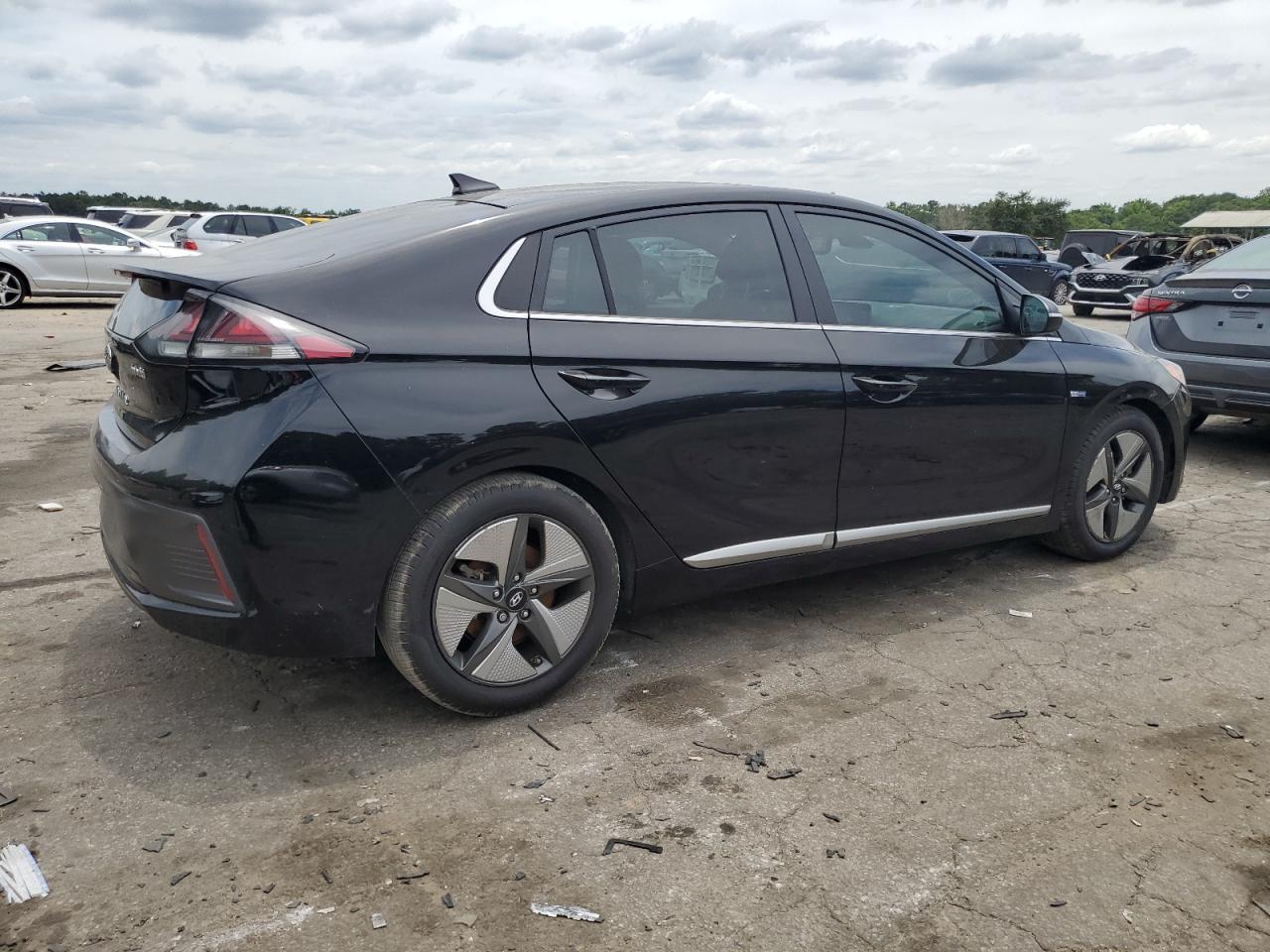 KMHC85LC1LU209796 2020 Hyundai Ioniq Sel