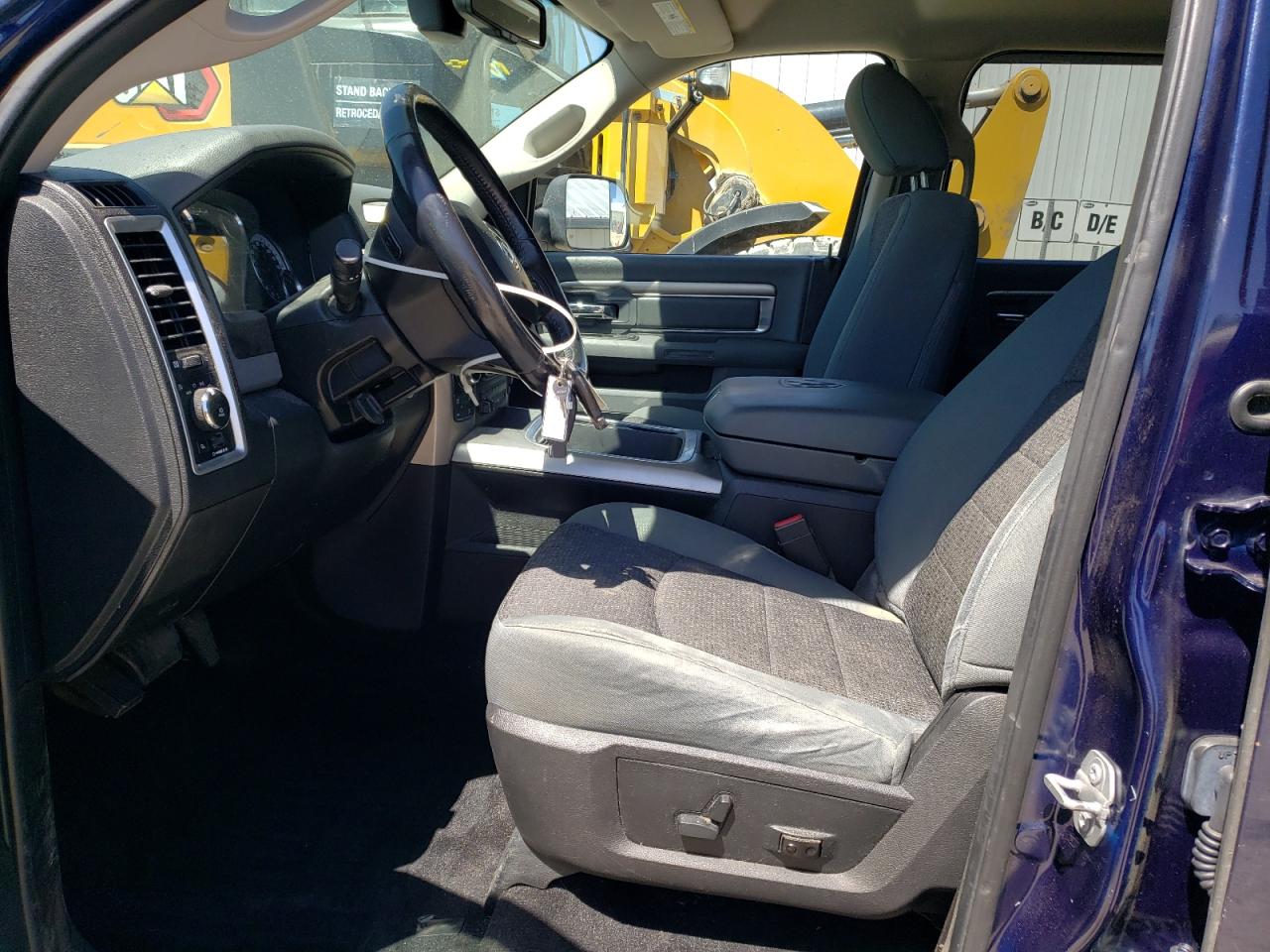 1C6RR7TT3HS569170 2017 Ram 1500 Slt