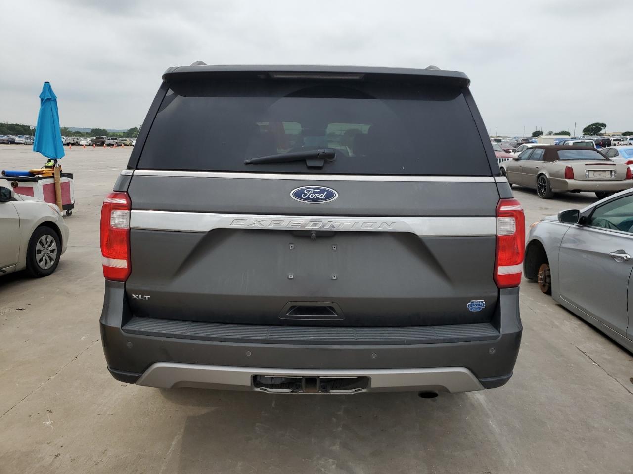 1FMJU1HT6JEA23859 2018 Ford Expedition Xlt