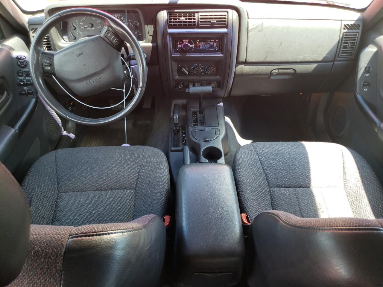 1J4FF58SXYL199817 2000 Jeep Cherokee Classic