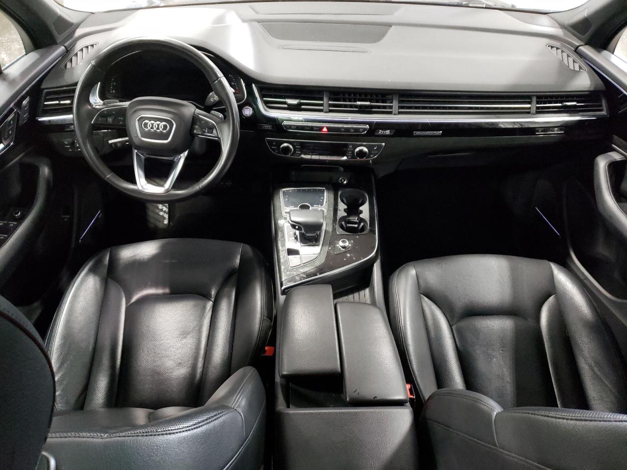 WA1LAAF72JD047748 2018 Audi Q7 Premium Plus