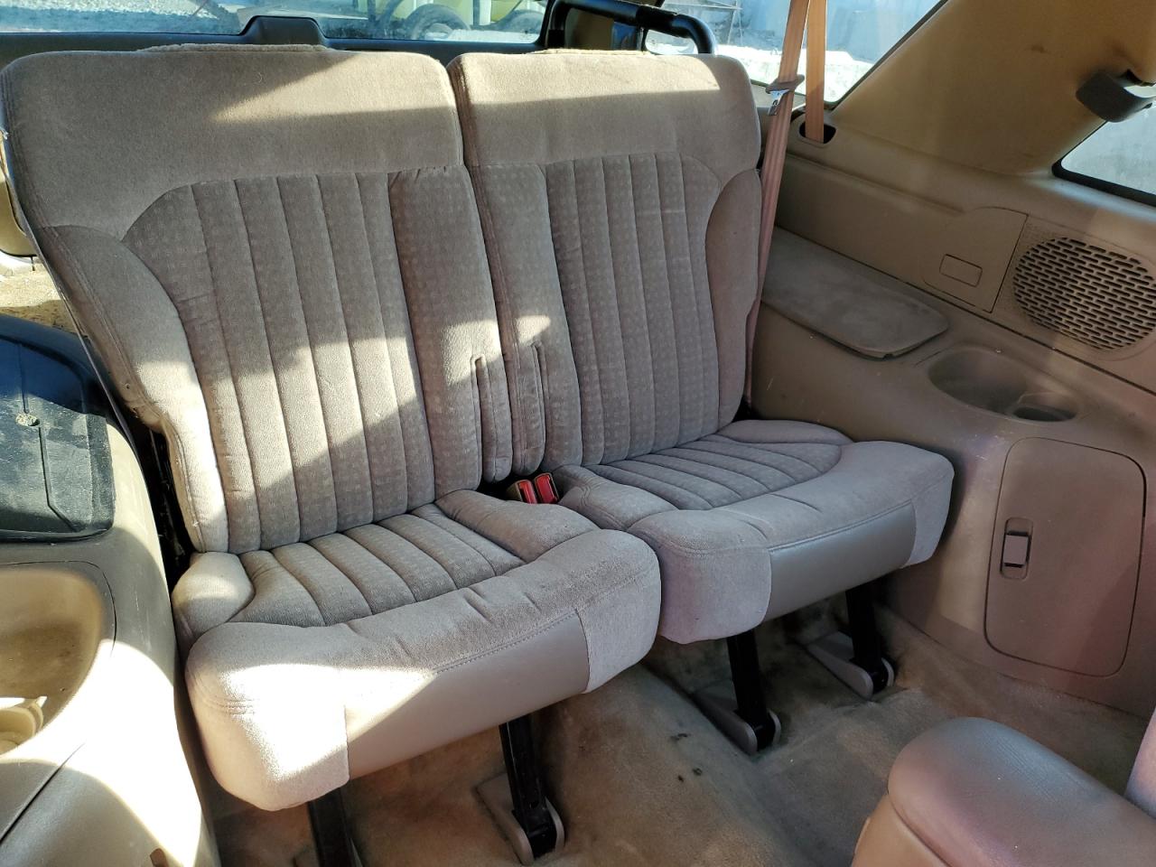 1GNCS18W7YK244399 2000 Chevrolet Blazer