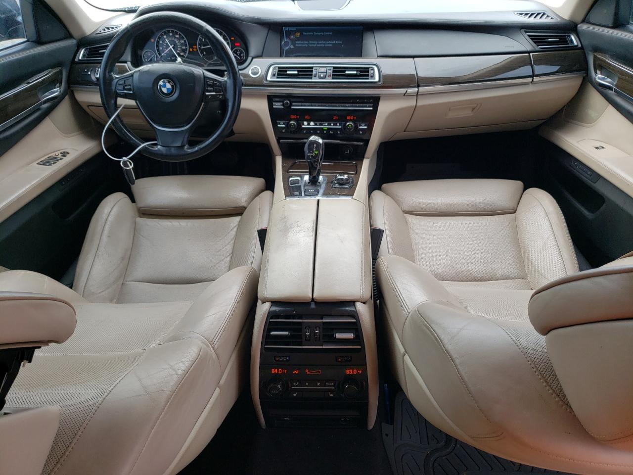 WBAKA4C55CDS99208 2012 BMW 740 I