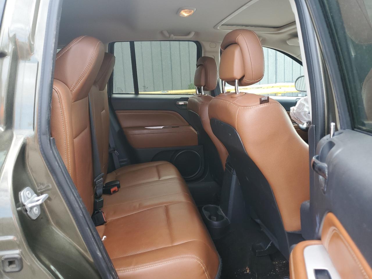 1C4NJCEA2GD575547 2016 Jeep Compass Latitude