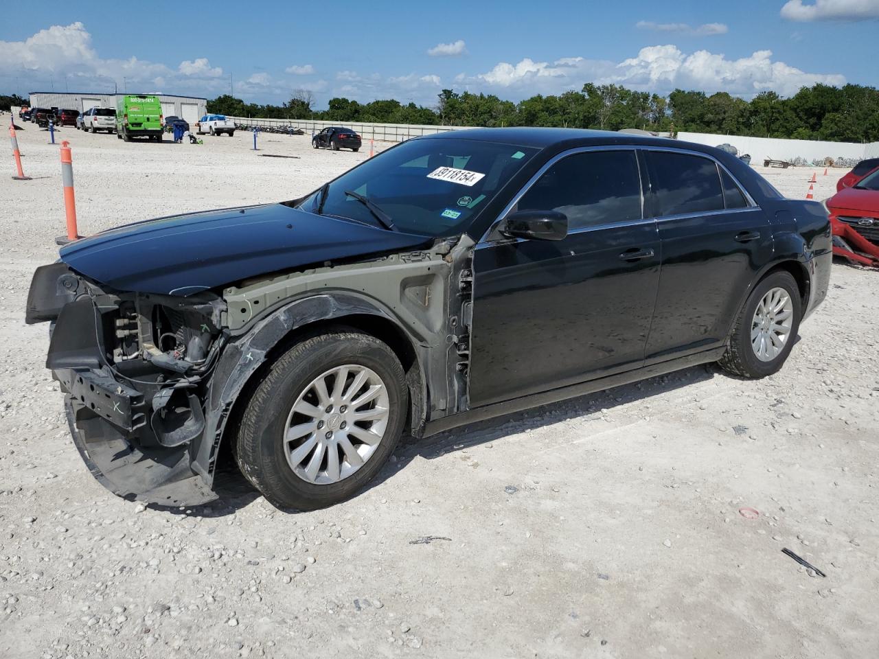 2C3CCAAGXEH119011 2014 Chrysler 300