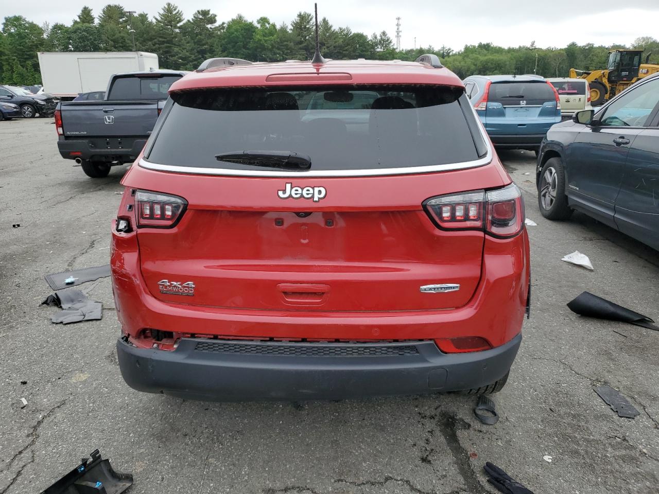 3C4NJDBB2JT255732 2018 Jeep Compass Latitude