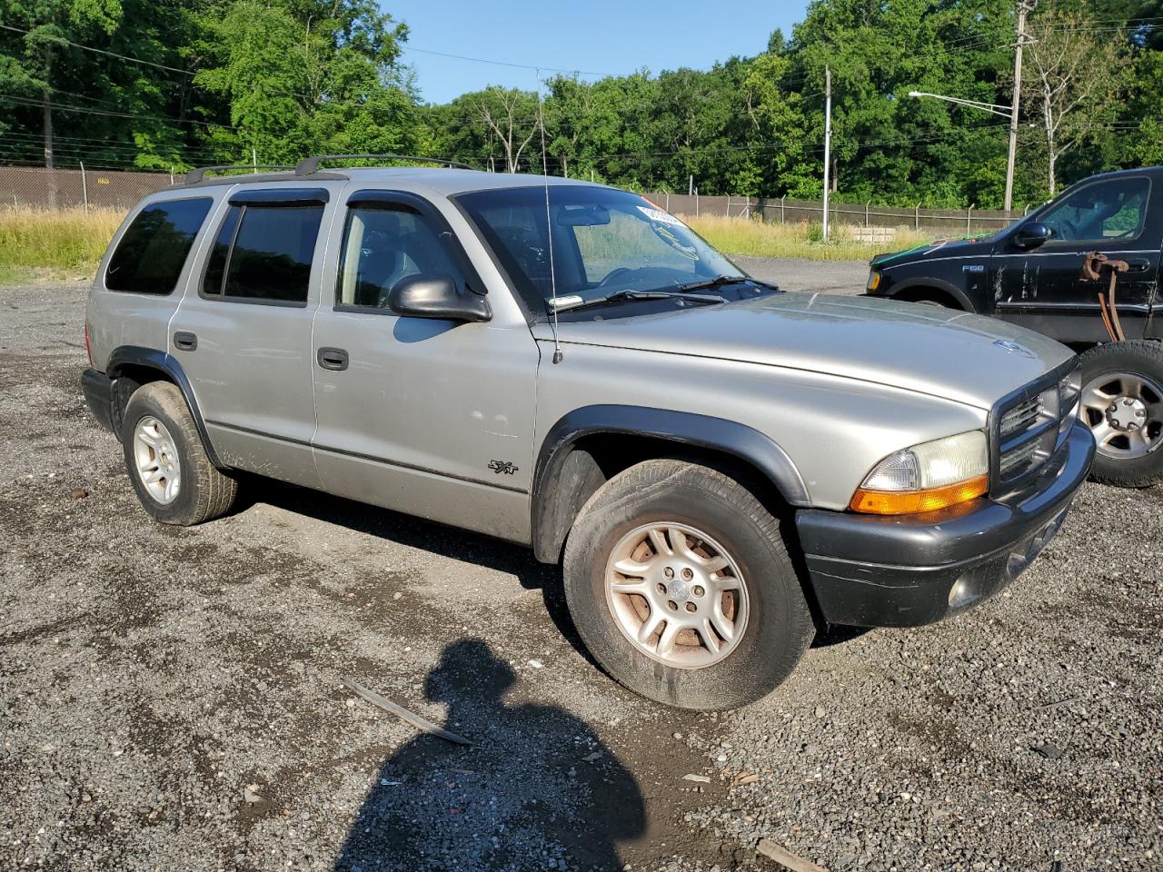 1B4HR38N72F174932 2002 Dodge Durango Sport