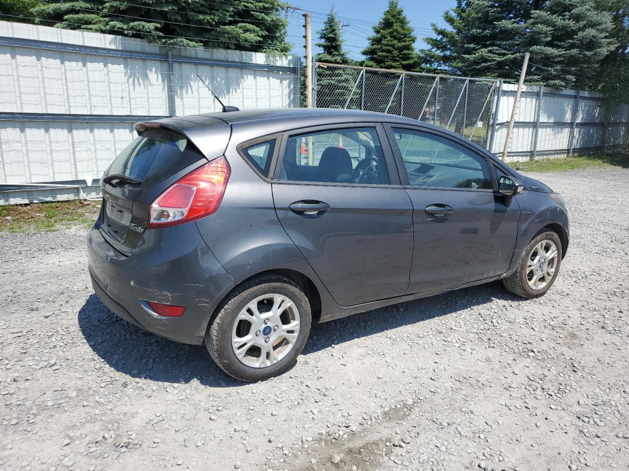 2015 Ford Fiesta Se vin: 3FADP4EJXFM126335