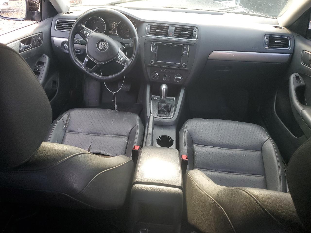 3VWDB7AJ4HM305180 2017 Volkswagen Jetta Se