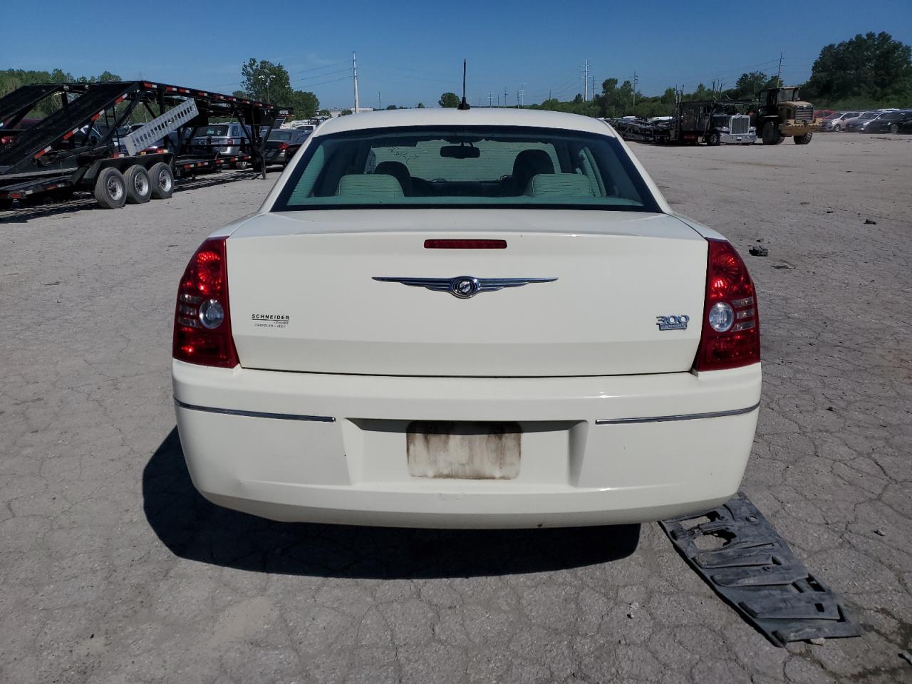 2C3LA53G08H329597 2008 Chrysler 300 Touring