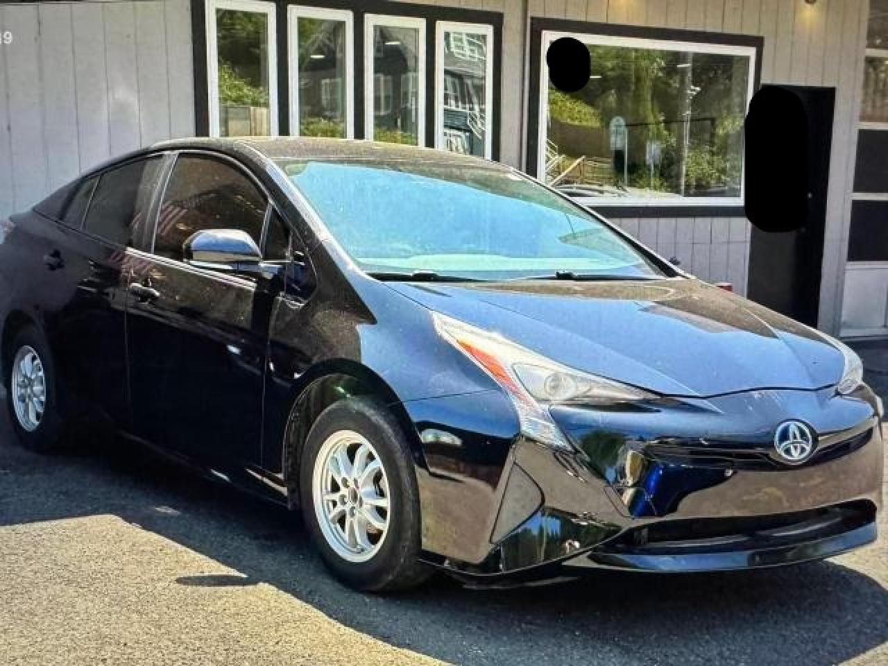 2016 Toyota Prius vin: JTDKARFU7G3008612