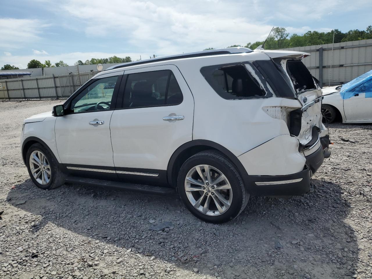 2018 Ford Explorer Limited vin: 1FM5K7F8XJGB26778