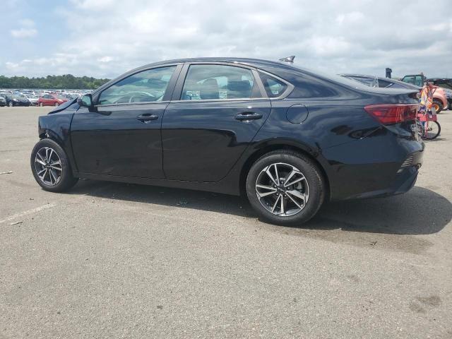 3KPF24AD9PE690944 Kia Forte LX 2