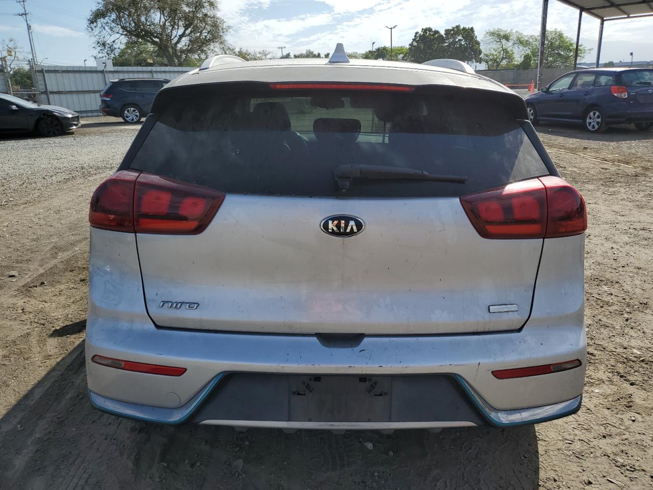 KNDCM3LD4K5288712 2019 Kia Niro Lx