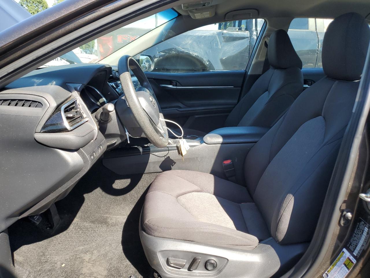 4T1B11HKXJU643043 TOYOTA CAMRY 2018