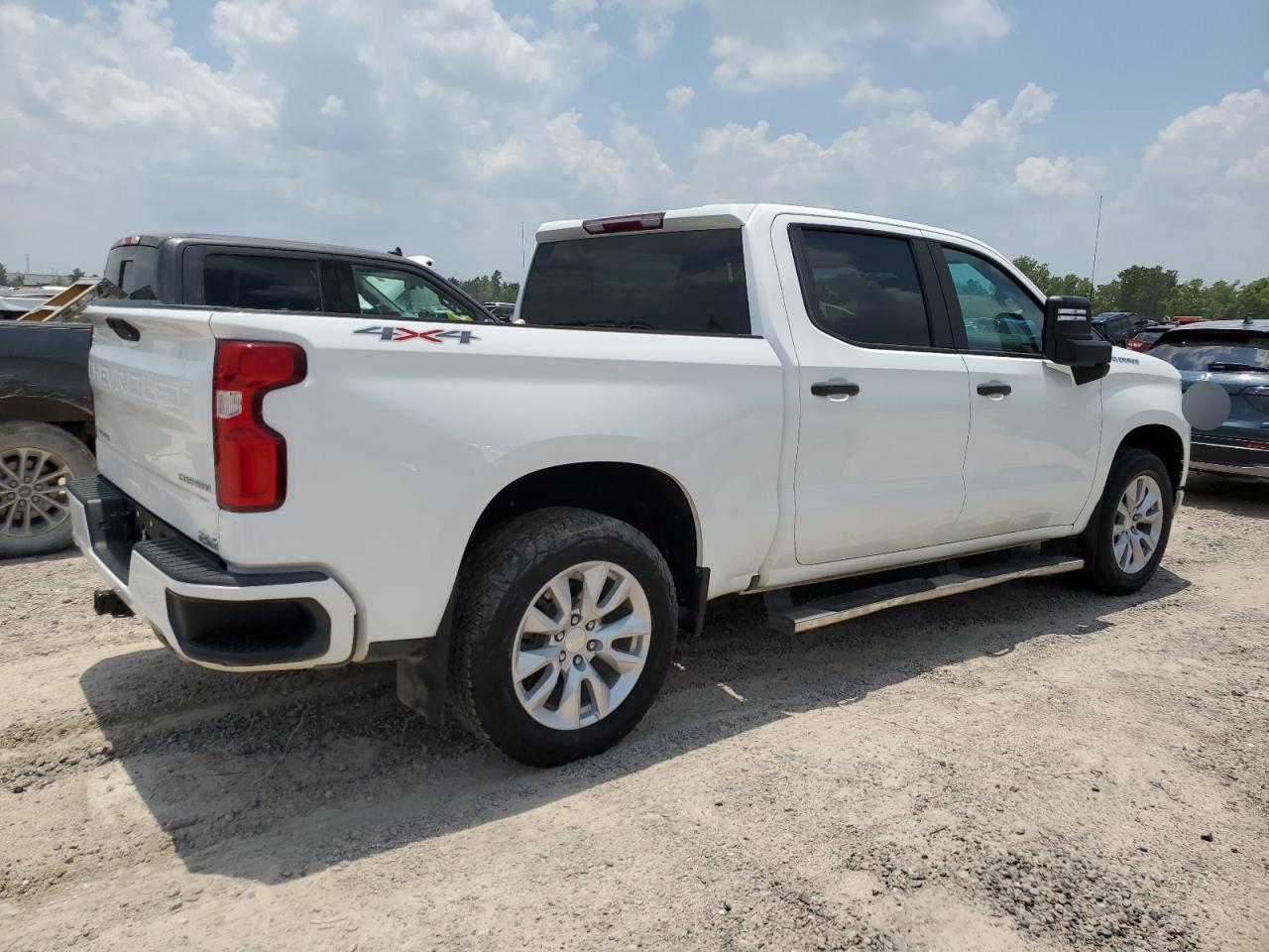 2021 Chevrolet Silverado K1500 Custom vin: 3GCUYBEFXMG349607