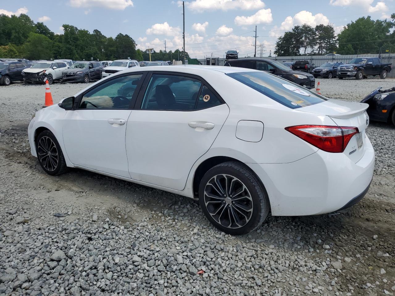 2015 Toyota Corolla L vin: 2T1BURHE0FC365925