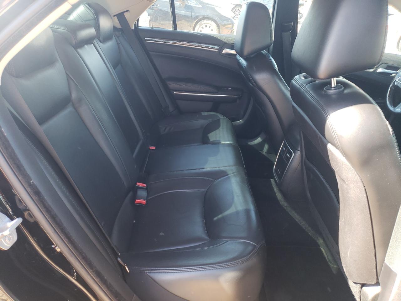 2C3CCARG7GH216996 2016 Chrysler 300 Limited