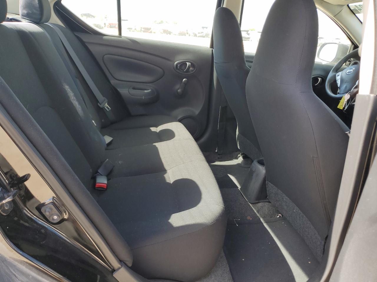 3N1CN7APXFL828025 2015 Nissan Versa S