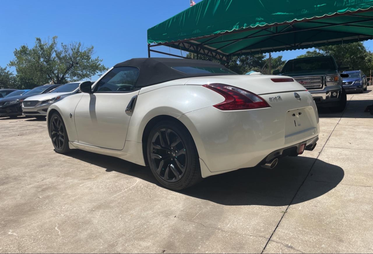 2018 Nissan 370Z Base vin: JN1AZ4FH0JM520355