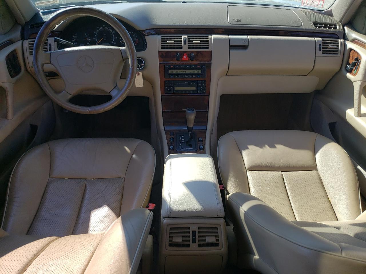 WDBJF65F2WA666104 1998 Mercedes-Benz E 320