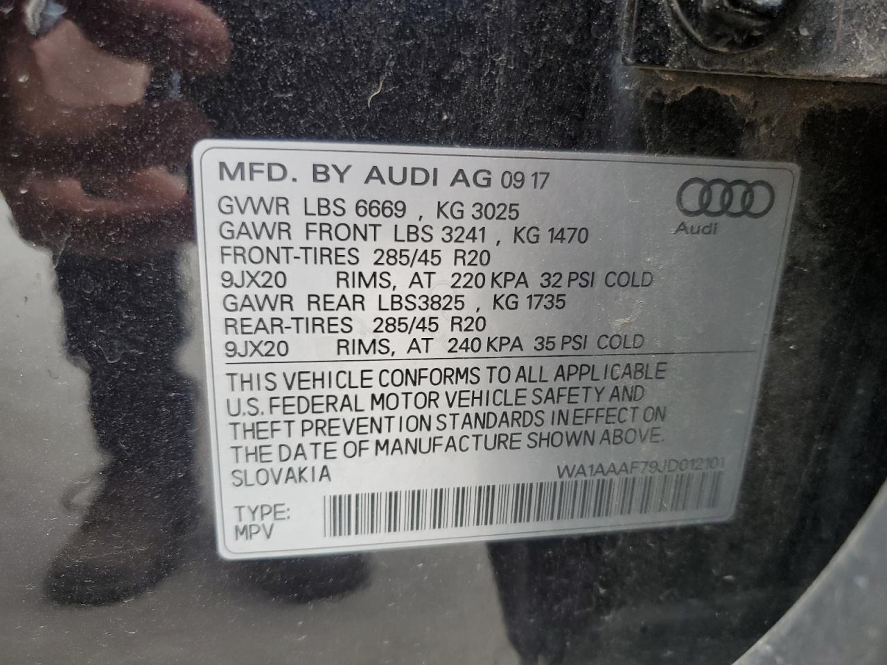 2018 Audi Q7 Premium vin: WA1AAAF79JD012101