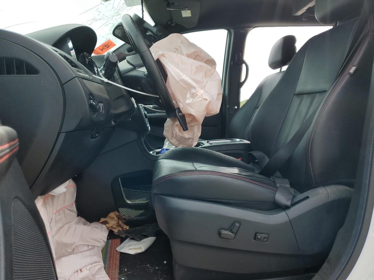 2C4RDGEG1LR205881 2020 Dodge Grand Caravan Gt