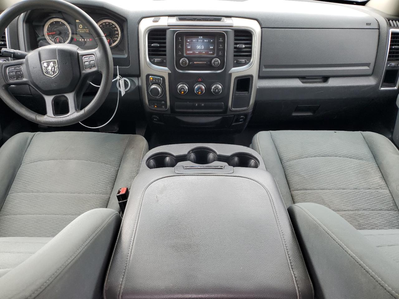 3C6JR7ET1GG282572 2016 Ram 1500 Slt