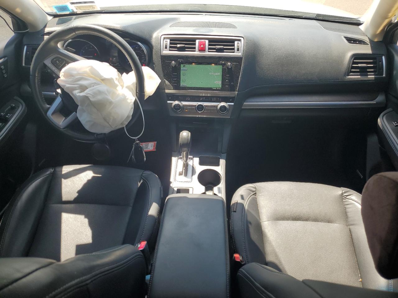 4S4BSENC8H3351330 2017 Subaru Outback 3.6R Limited