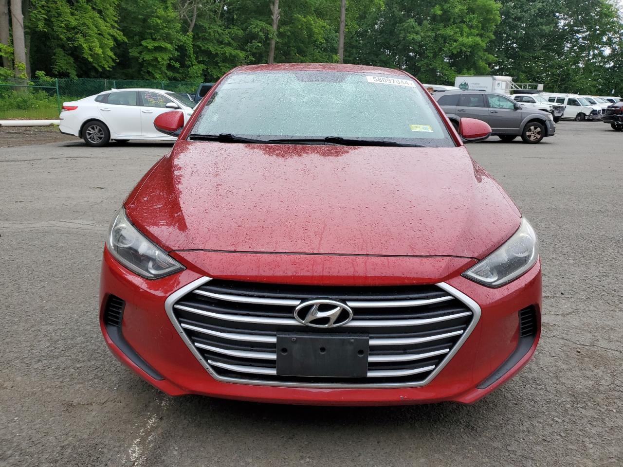 2017 Hyundai Elantra Se vin: KMHD74LF4HU098566