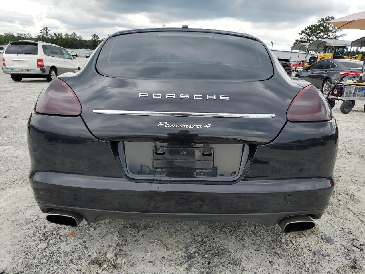 WP0AA2A73BL021869 2011 Porsche Panamera 2