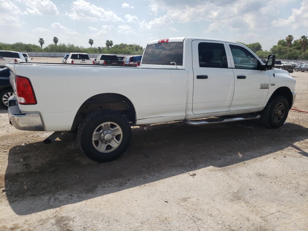 2017 Ram 2500 St vin: 3C6UR5HJ4HG749044