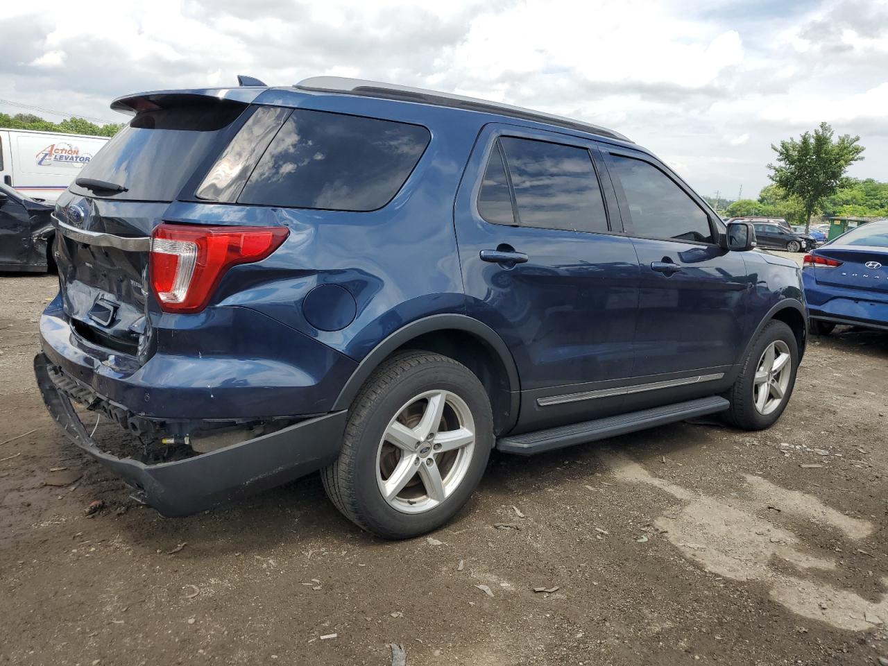 1FM5K8DH9HGB76963 2017 Ford Explorer Xlt