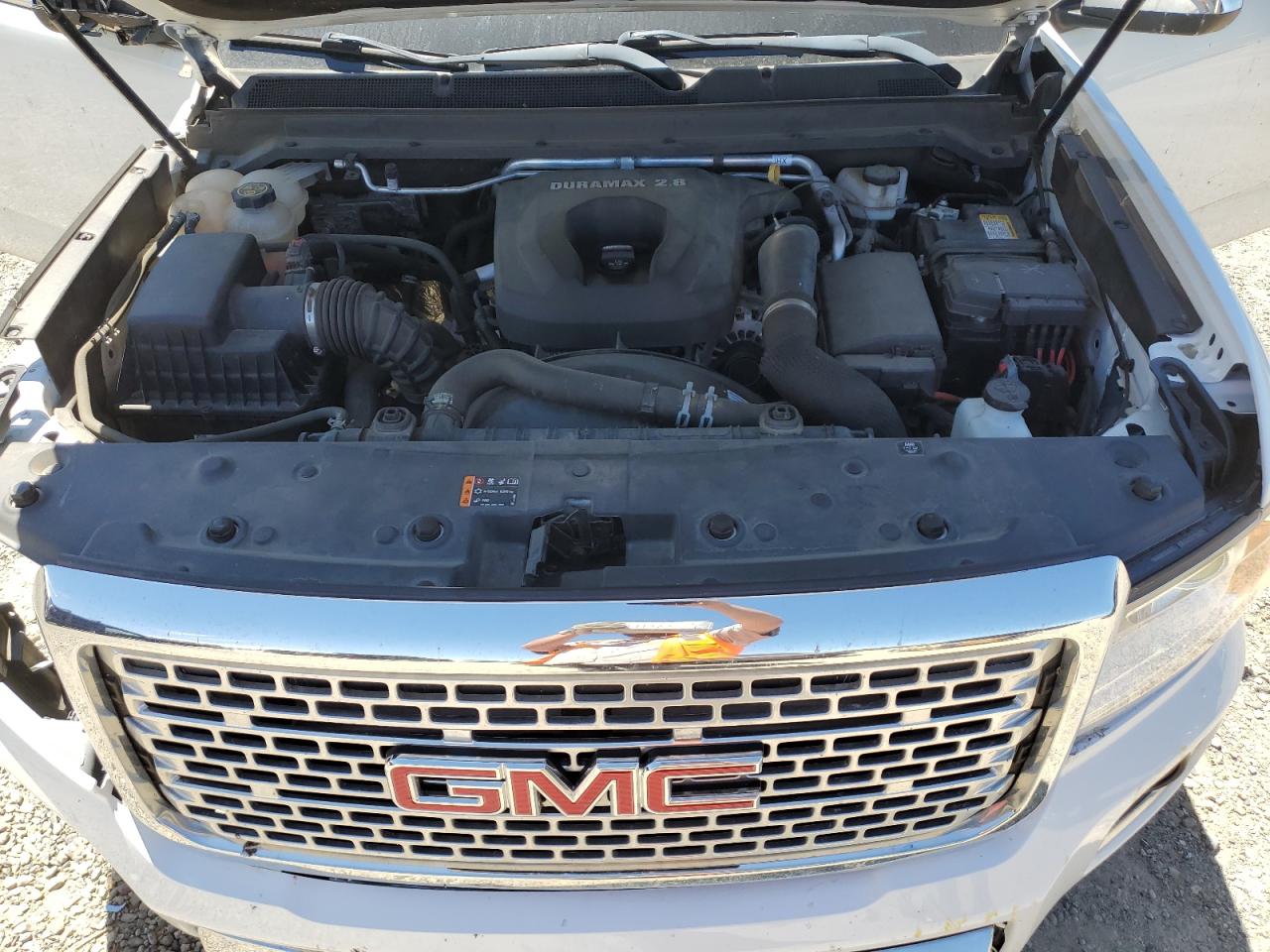 1GTP6EE15K1318138 2019 GMC Canyon Denali