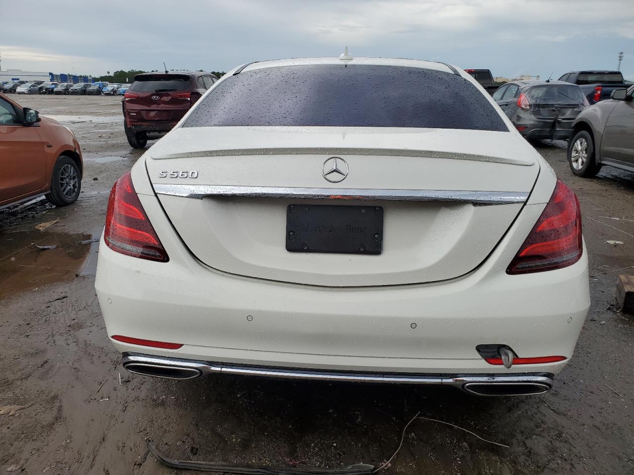 WDDUG8DB9JA385163 2018 Mercedes-Benz S 560