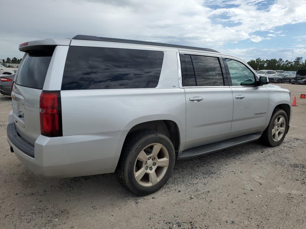 2015 Chevrolet Suburban K1500 Lt vin: 1GNSKJKC7FR534382