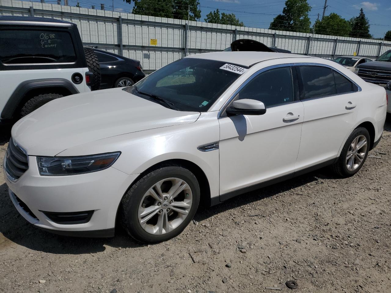 1FAHP2E85GG141436 2016 Ford Taurus Sel