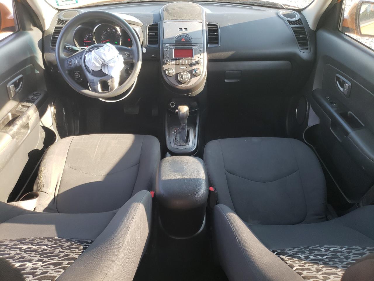 KNDJT2A2XB7257572 2011 Kia Soul +