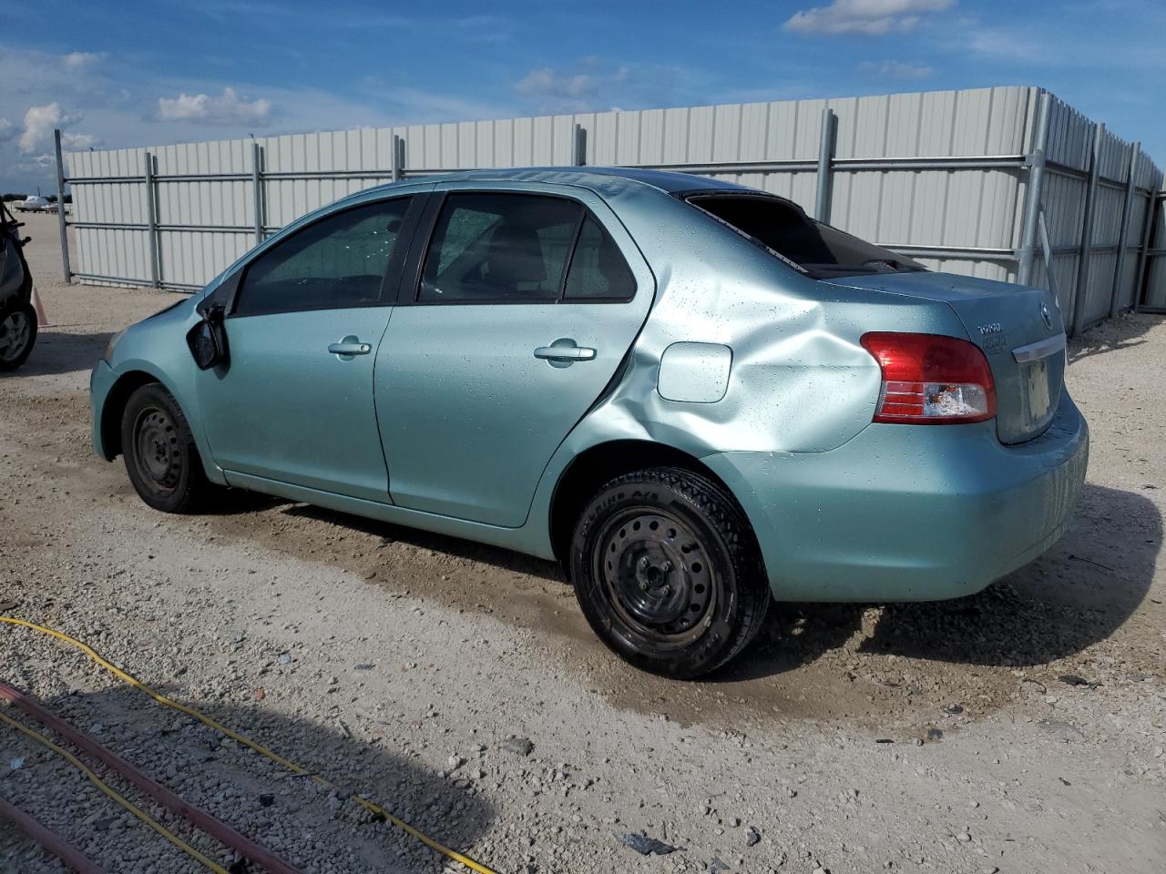 JTDBT923671031379 2007 Toyota Yaris