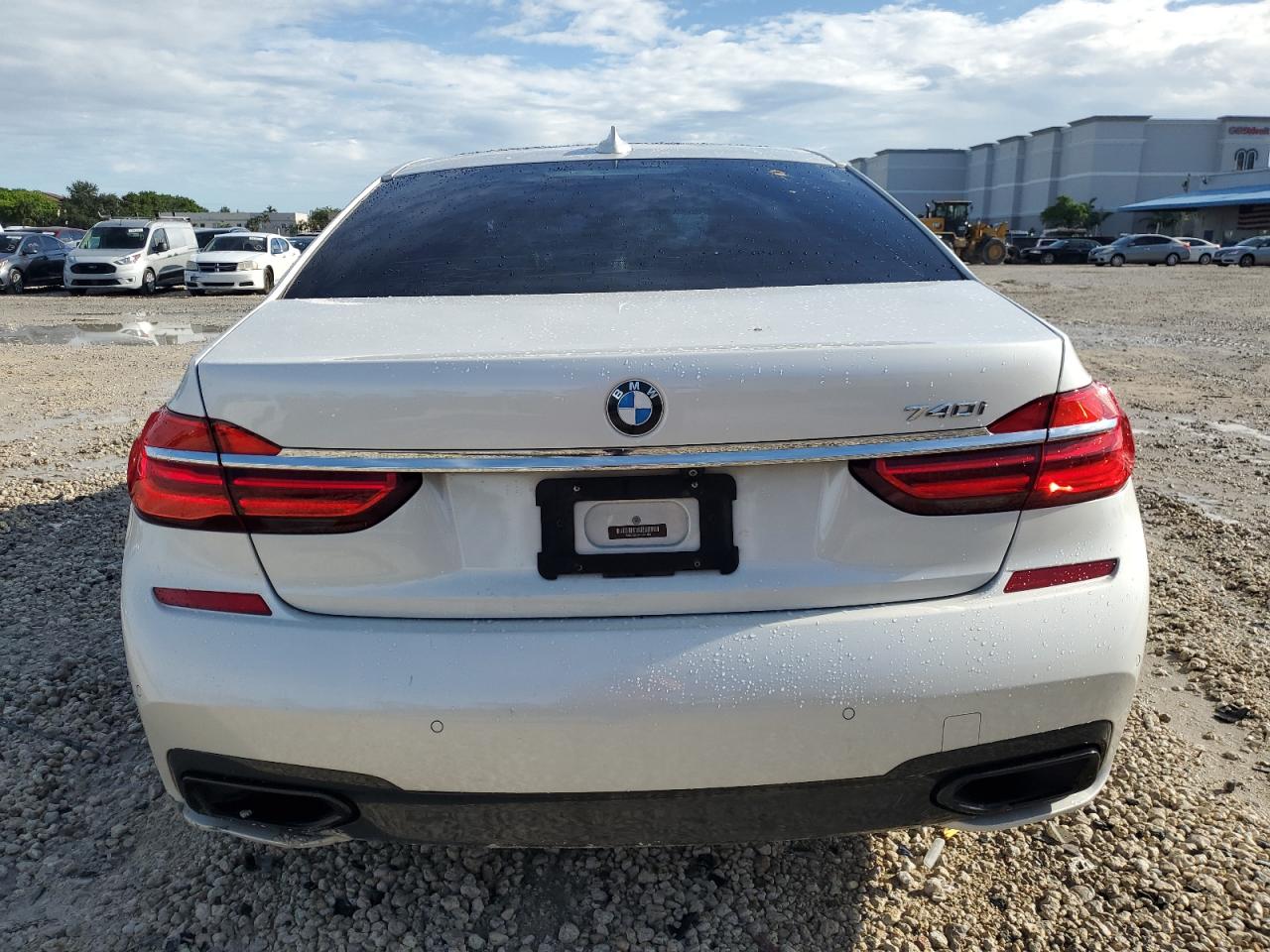 WBA7E2C39HG741068 2017 BMW 740 I