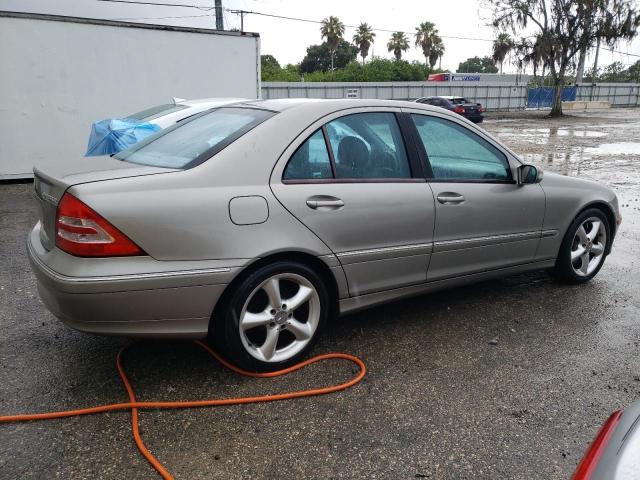 2004 Mercedes-Benz C 230K Sport Sedan VIN: WDBRF40J64F532716 Lot: 57892184