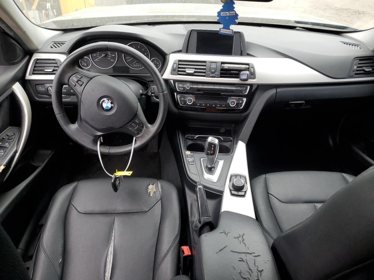 WBA8A9C53JAH12915 2018 BMW 320 I