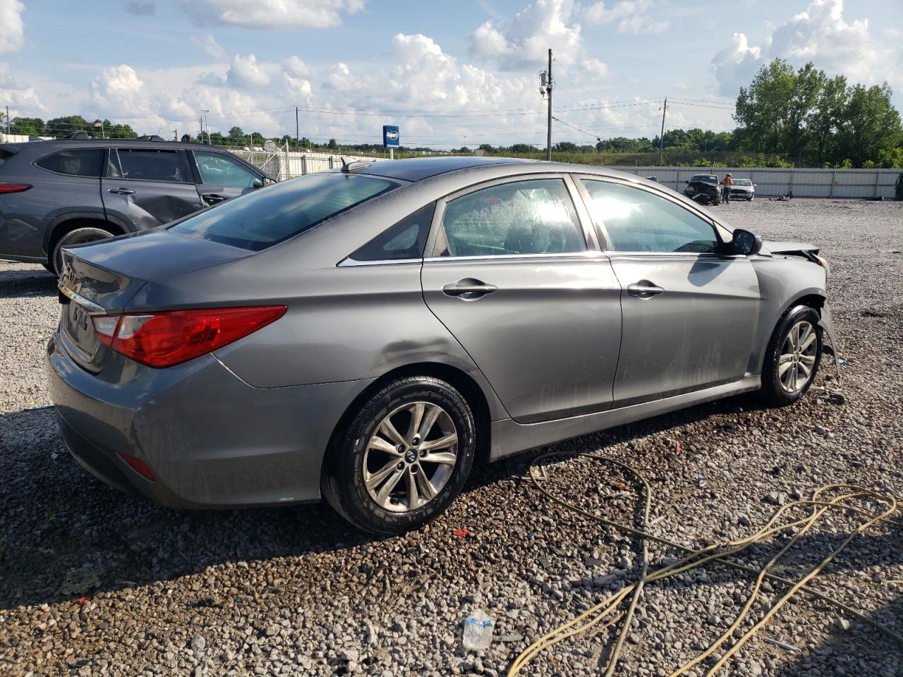 2014 Hyundai Sonata Gls vin: 5NPEB4AC7EH870144